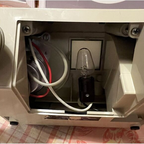 Vintage Argus 693 Electromatic 35 MM Slide Viewer Tested Made in USA Retro Works - Picture 8 of 8